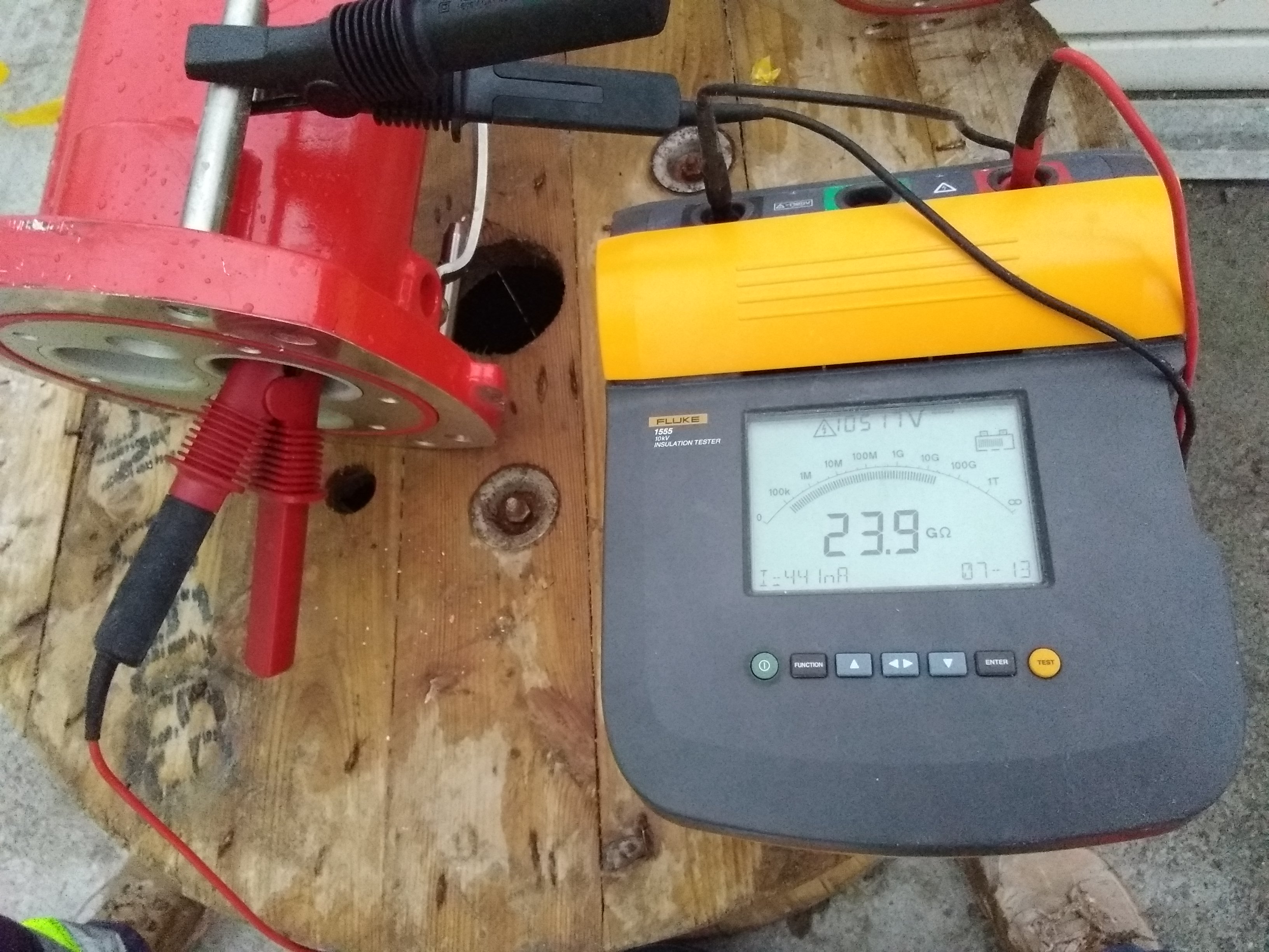 Essais d’isolement par injection sur des câbles haute tension